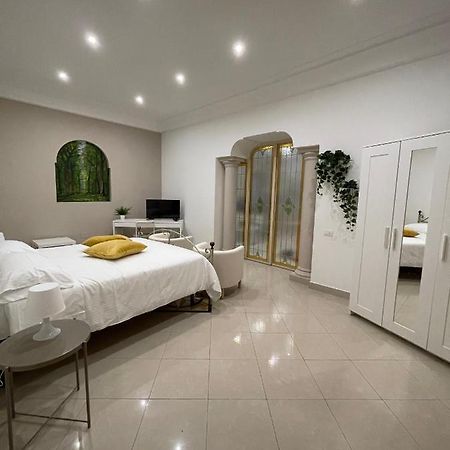 Napule E ... Hotel Наполи Екстериор снимка