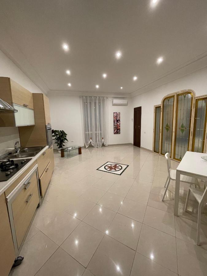 Napule E ... Hotel Наполи Екстериор снимка